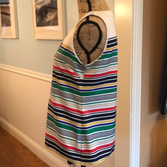 Great looking banana republic top, medium❤️💙🧡 - Picture 3 of 7